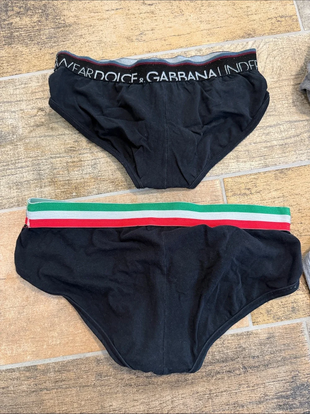Dolce & Gabbana Men's Briefs Set - Black & Gray with Stripe Accents Size Small?